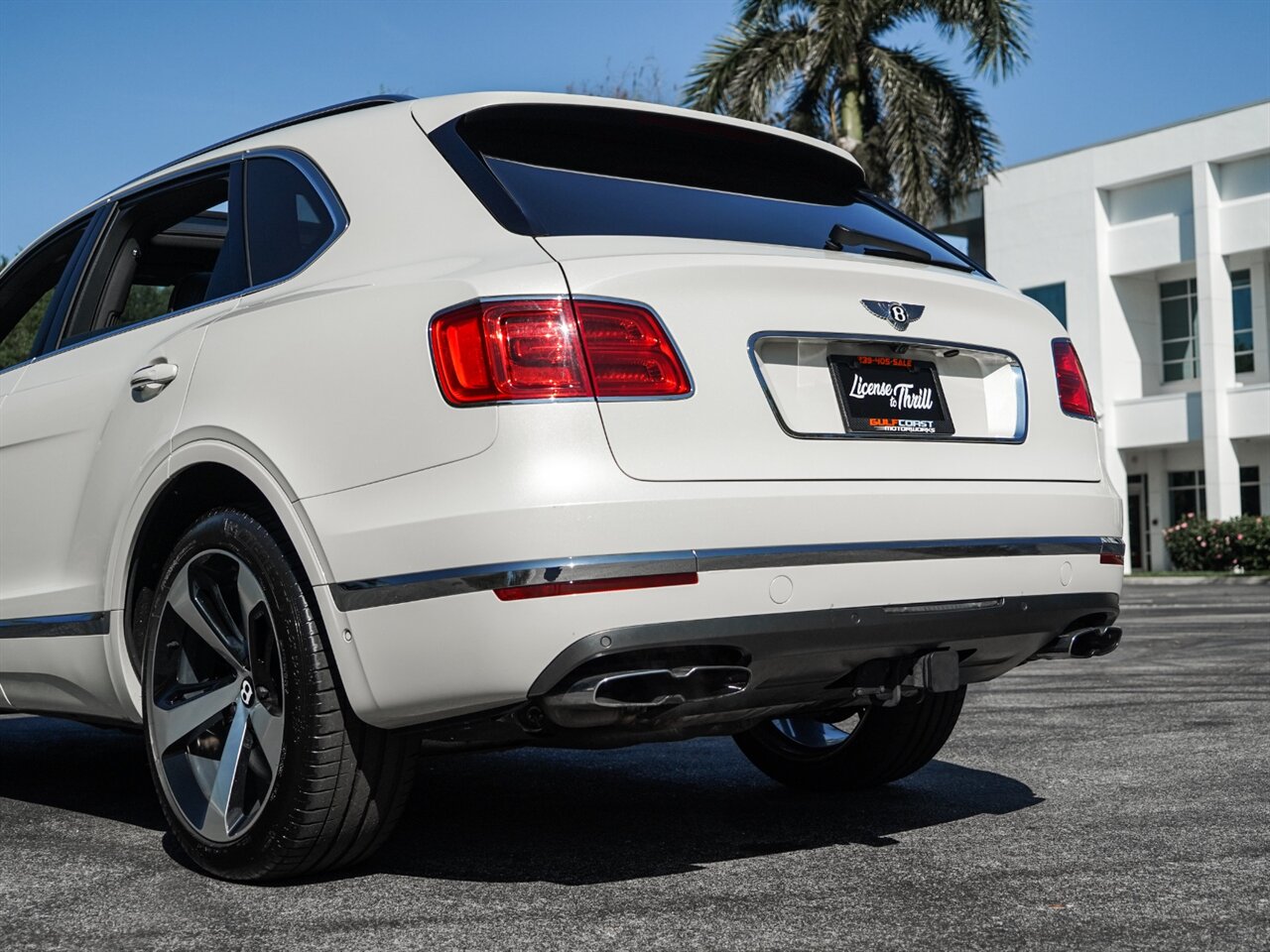 2019 Bentley Bentayga V8   - Photo 63 - Bonita Springs, FL 34134