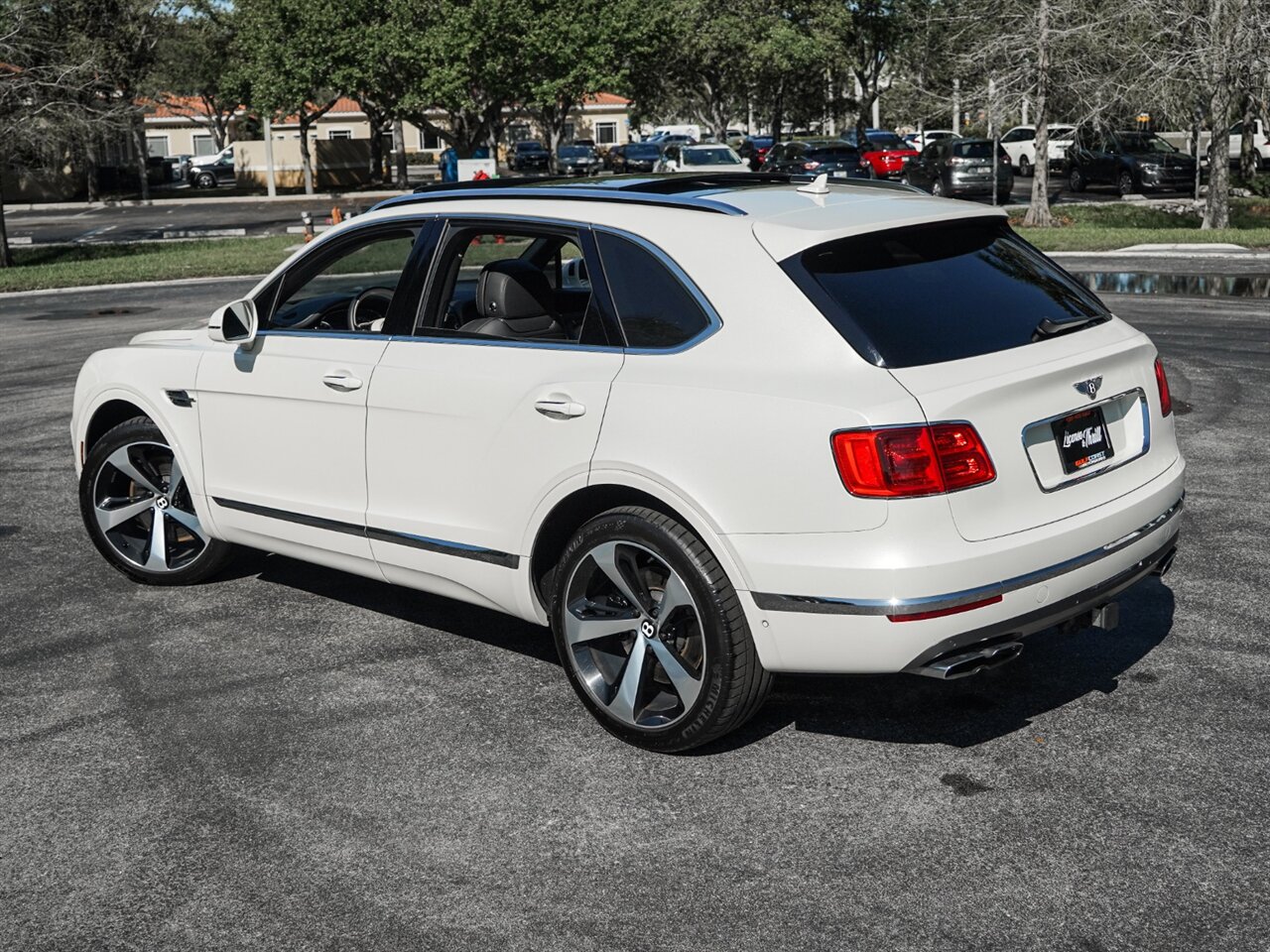 2019 Bentley Bentayga V8   - Photo 58 - Bonita Springs, FL 34134