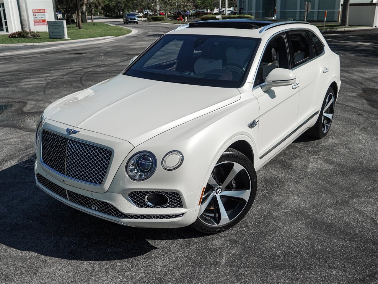 2019 Bentley Bentayga V8   - Photo 9 - Bonita Springs, FL 34134