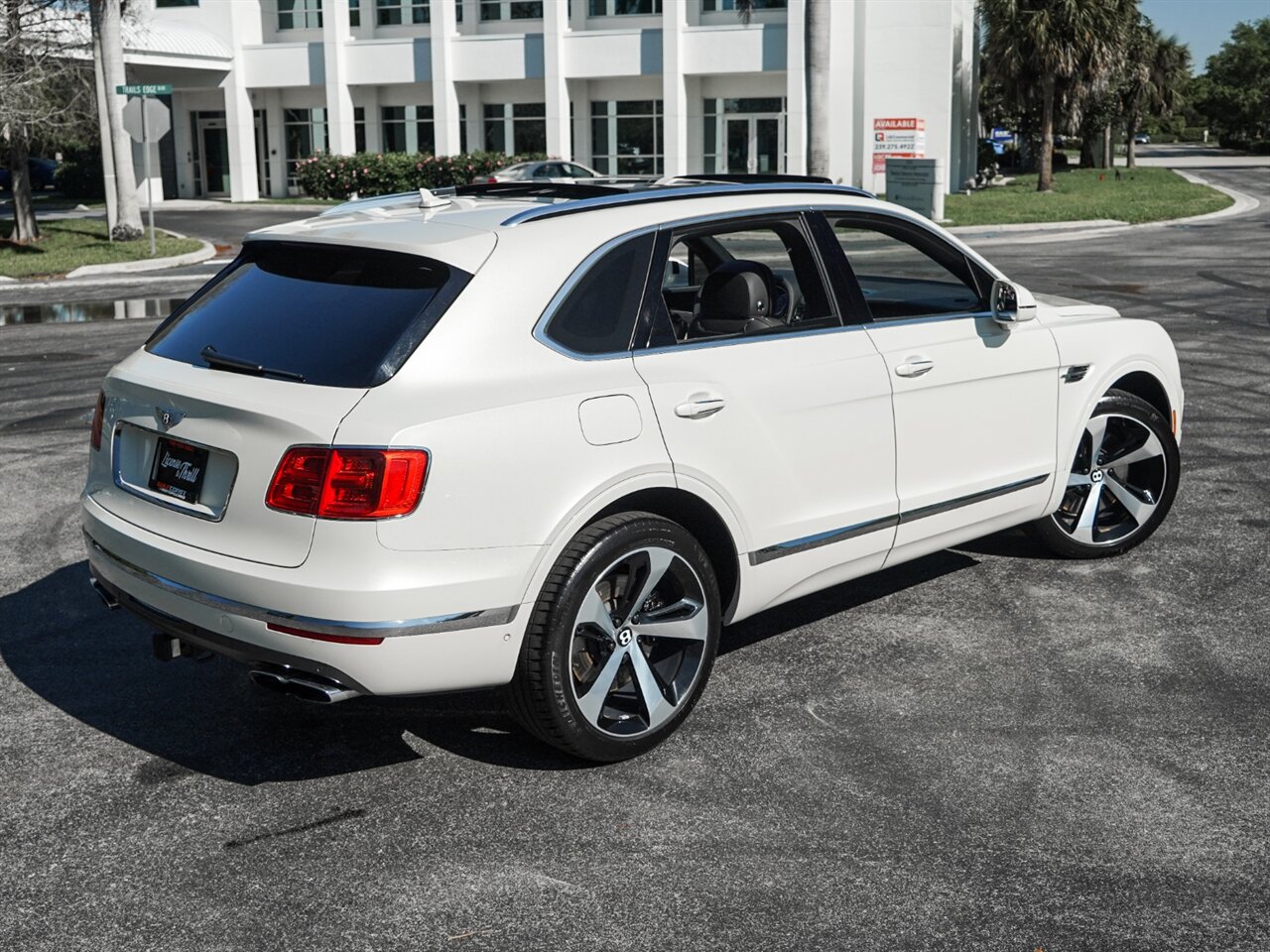 2019 Bentley Bentayga V8   - Photo 72 - Bonita Springs, FL 34134