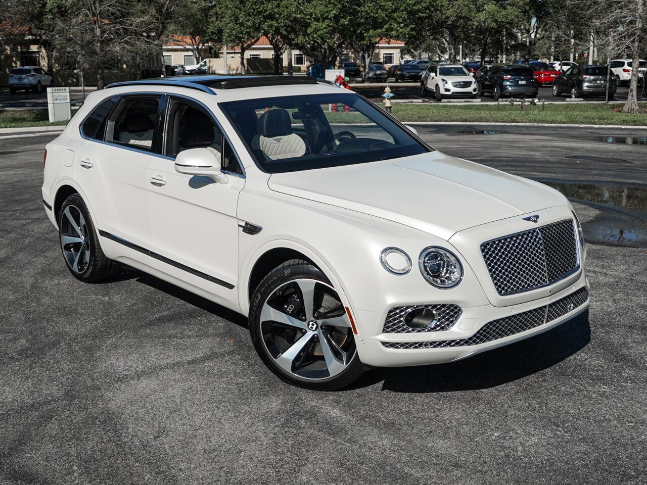 2019 Bentley Bentayga V8   - Photo 76 - Bonita Springs, FL 34134