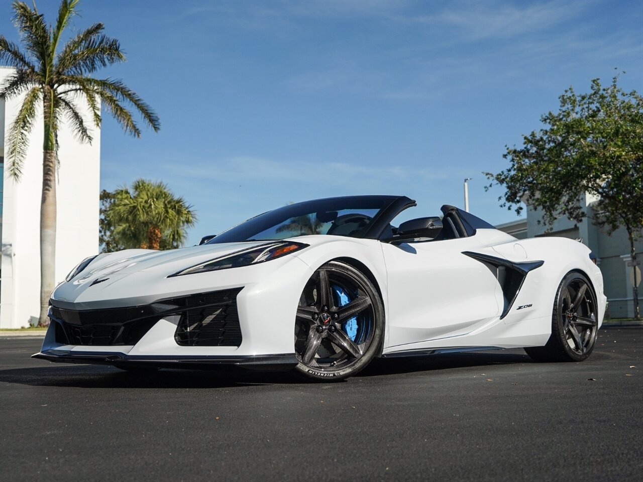 2023 Chevrolet Corvette Z06   - Photo 13 - Bonita Springs, FL 34134