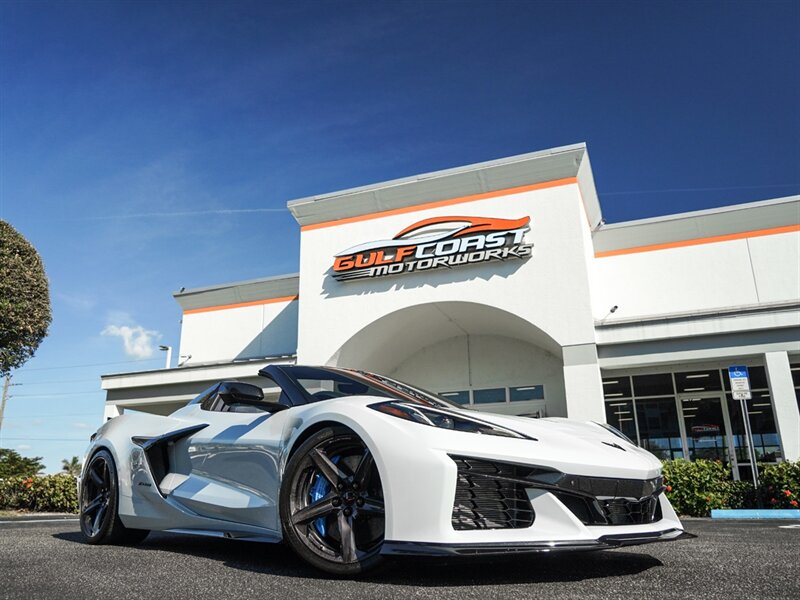 2023 Chevrolet Corvette Z06   - Photo 1 - Bonita Springs, FL 34134