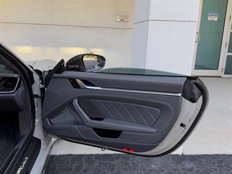 2022 Porsche 911 Turbo S - Photo 38 - Bonita Springs, FL 34134
