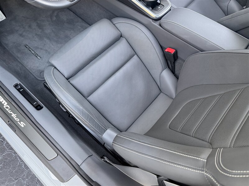 2022 Porsche 911 Turbo S - Photo 23 - Bonita Springs, FL 34134