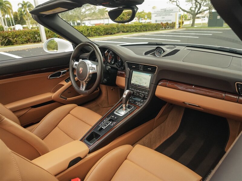 2015 Porsche 911 Turbo S   - Photo 29 - Bonita Springs, FL 34134