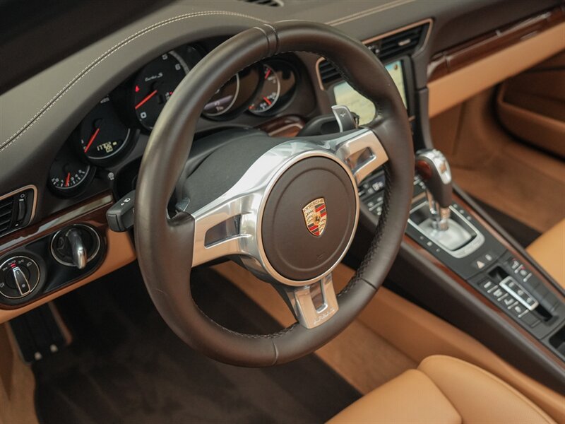 2015 Porsche 911 Turbo S   - Photo 30 - Bonita Springs, FL 34134