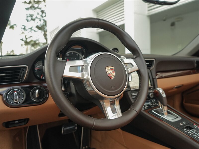 2015 Porsche 911 Turbo S   - Photo 13 - Bonita Springs, FL 34134