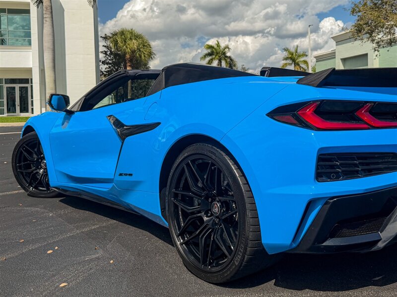 2023 Chevrolet Corvette Z06   - Photo 49 - Bonita Springs, FL 34134