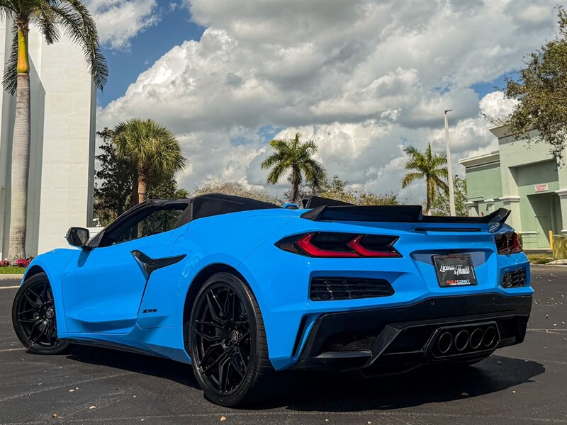 2023 Chevrolet Corvette Z06   - Photo 48 - Bonita Springs, FL 34134