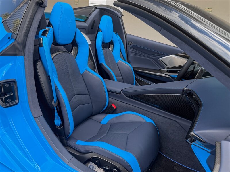 2023 Chevrolet Corvette Z06   - Photo 33 - Bonita Springs, FL 34134