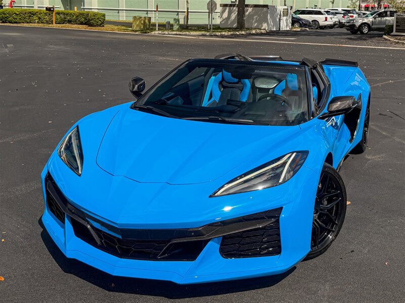 2023 Chevrolet Corvette Z06   - Photo 7 - Bonita Springs, FL 34134