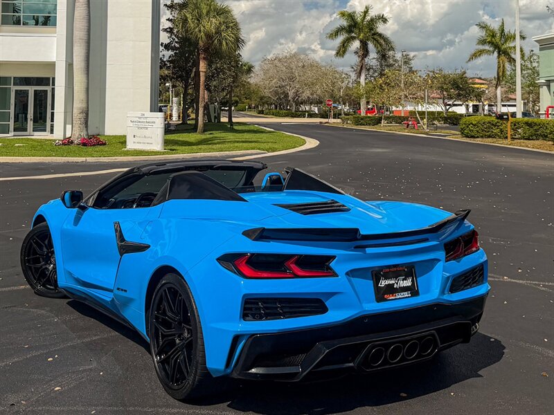 2023 Chevrolet Corvette Z06   - Photo 47 - Bonita Springs, FL 34134