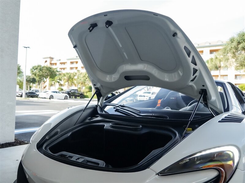 2016 McLaren 675LT Spider - Photo 25 - Bonita Springs, FL 34134