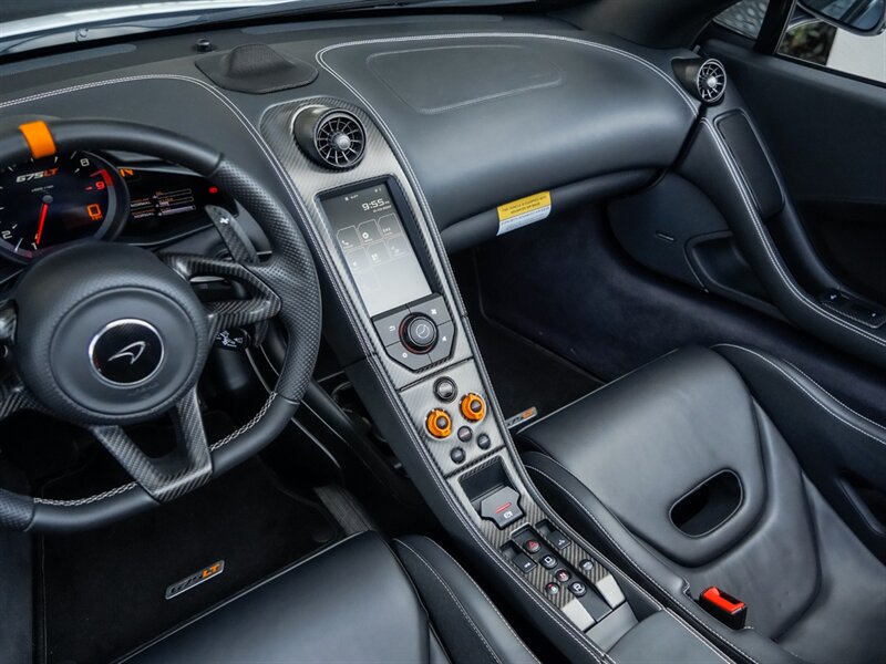 2016 McLaren 675LT Spider - Photo 15 - Bonita Springs, FL 34134