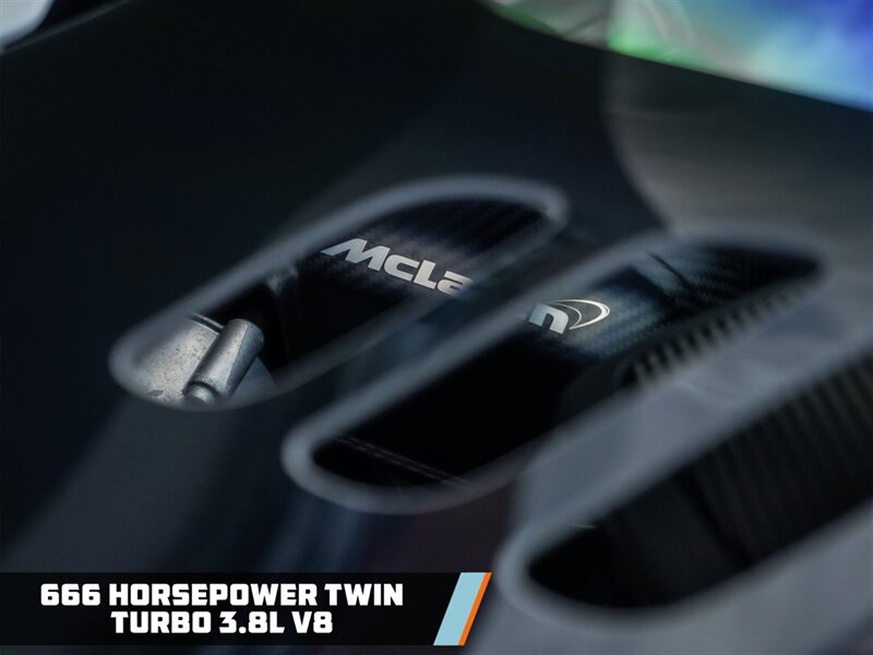 2016 McLaren 675LT Spider - Photo 26 - Bonita Springs, FL 34134