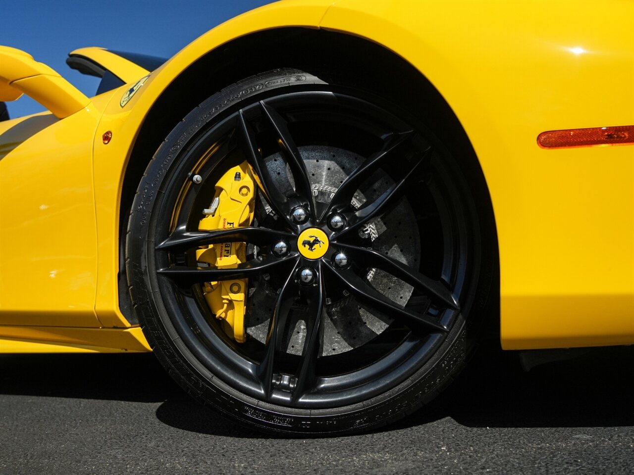 2018 Ferrari 488 Spider   - Photo 73 - Bonita Springs, FL 34134