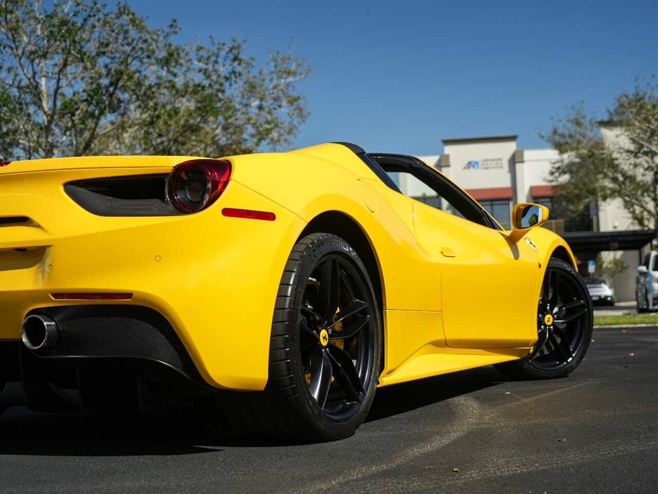 2018 Ferrari 488 Spider   - Photo 64 - Bonita Springs, FL 34134