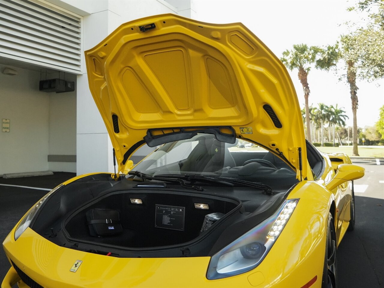 2018 Ferrari 488 Spider   - Photo 39 - Bonita Springs, FL 34134