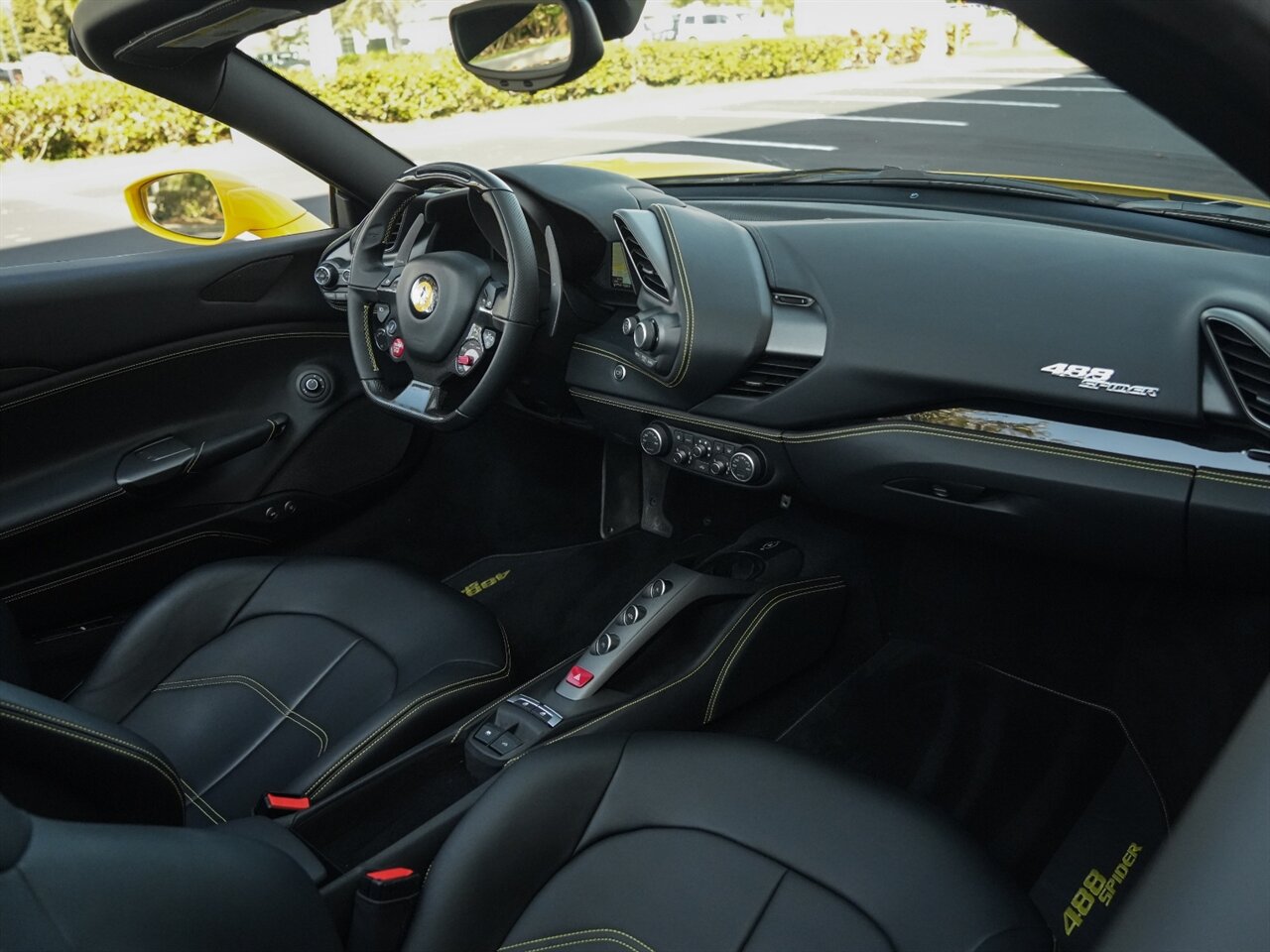 2018 Ferrari 488 Spider   - Photo 28 - Bonita Springs, FL 34134