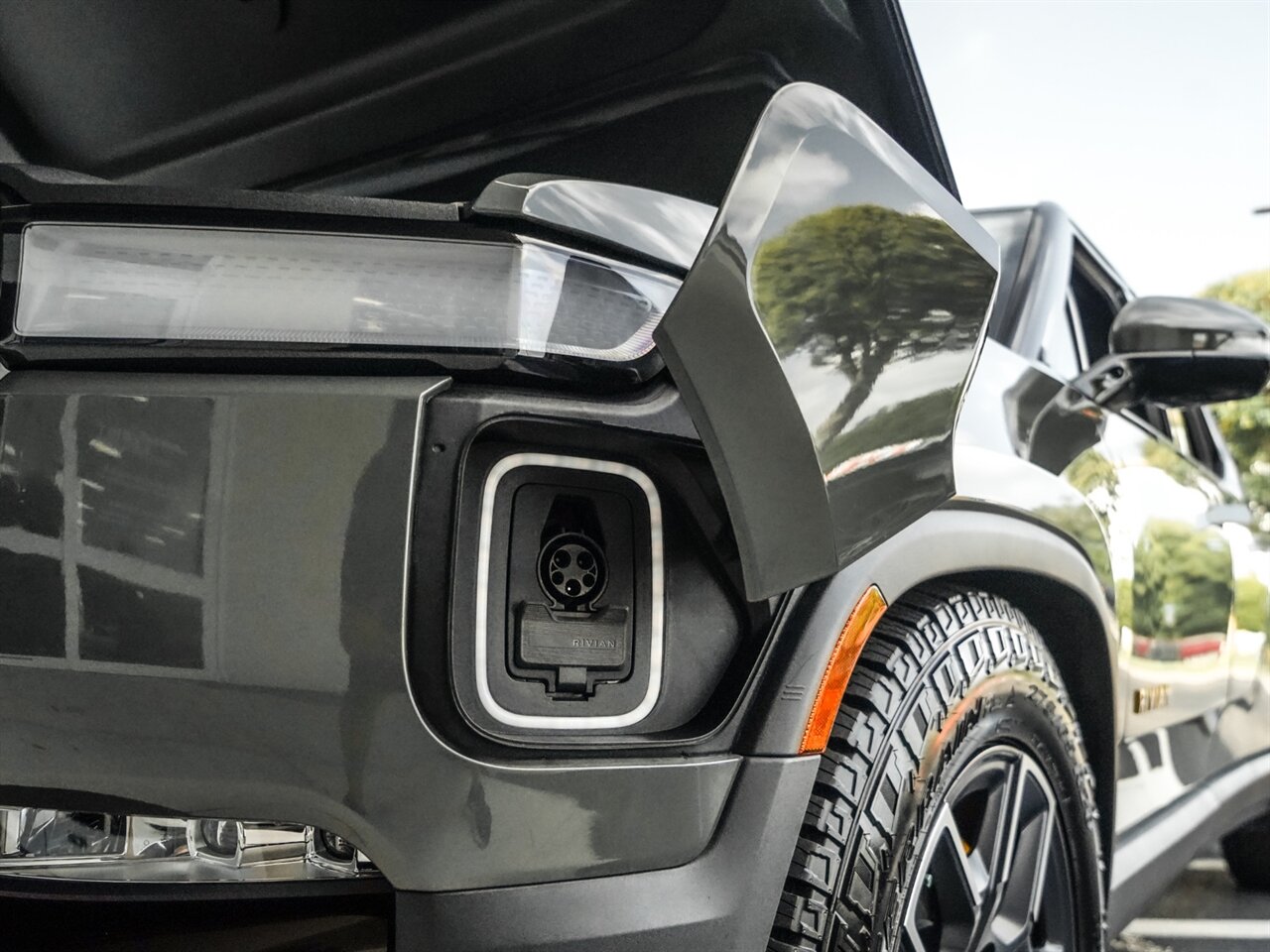 2022 Rivian R1T   - Photo 34 - Bonita Springs, FL 34134