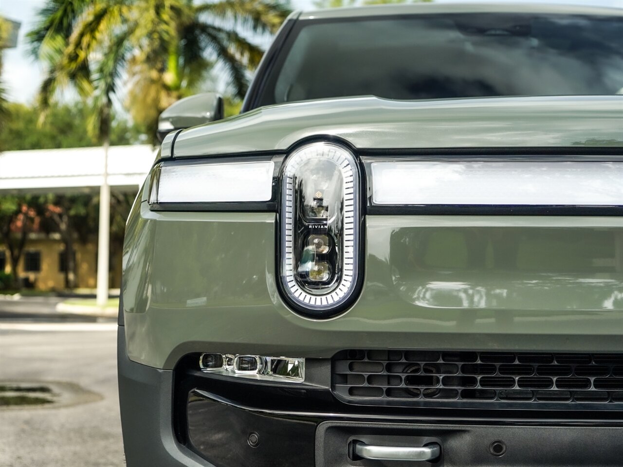 2022 Rivian R1T   - Photo 6 - Bonita Springs, FL 34134