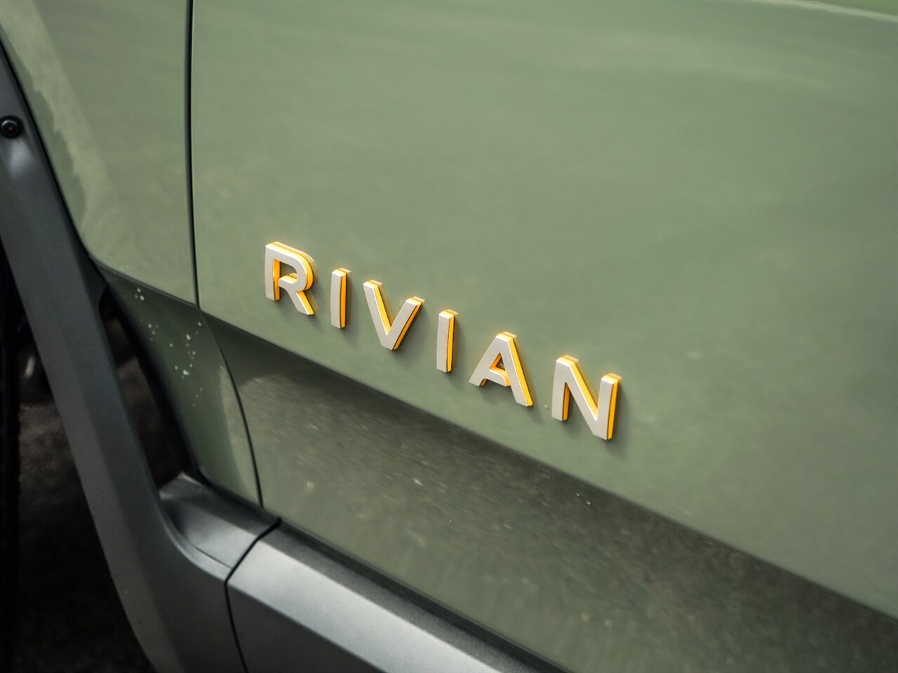 2022 Rivian R1T   - Photo 41 - Bonita Springs, FL 34134