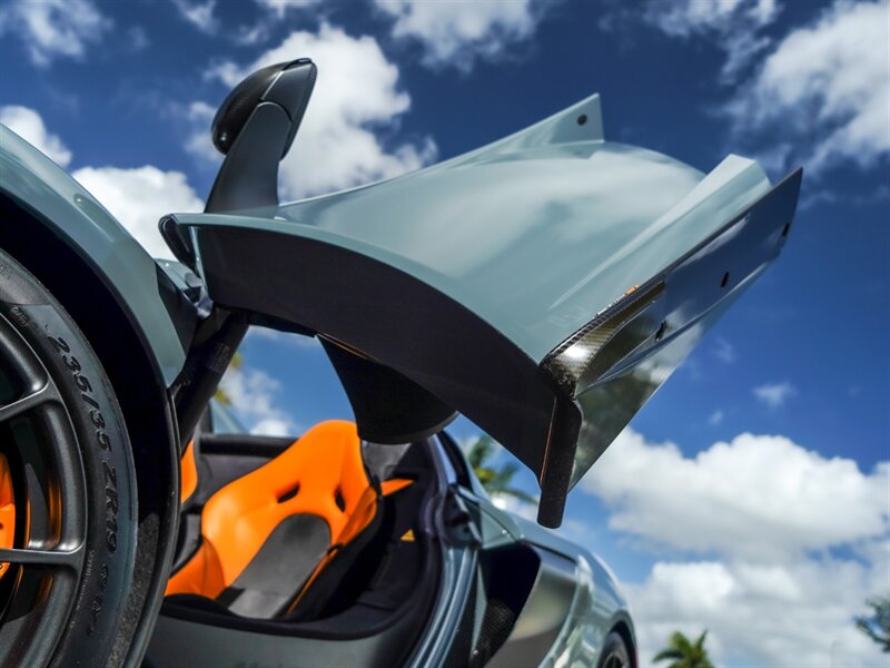 2016 McLaren 675LT Spider   - Photo 12 - Bonita Springs, FL 34134