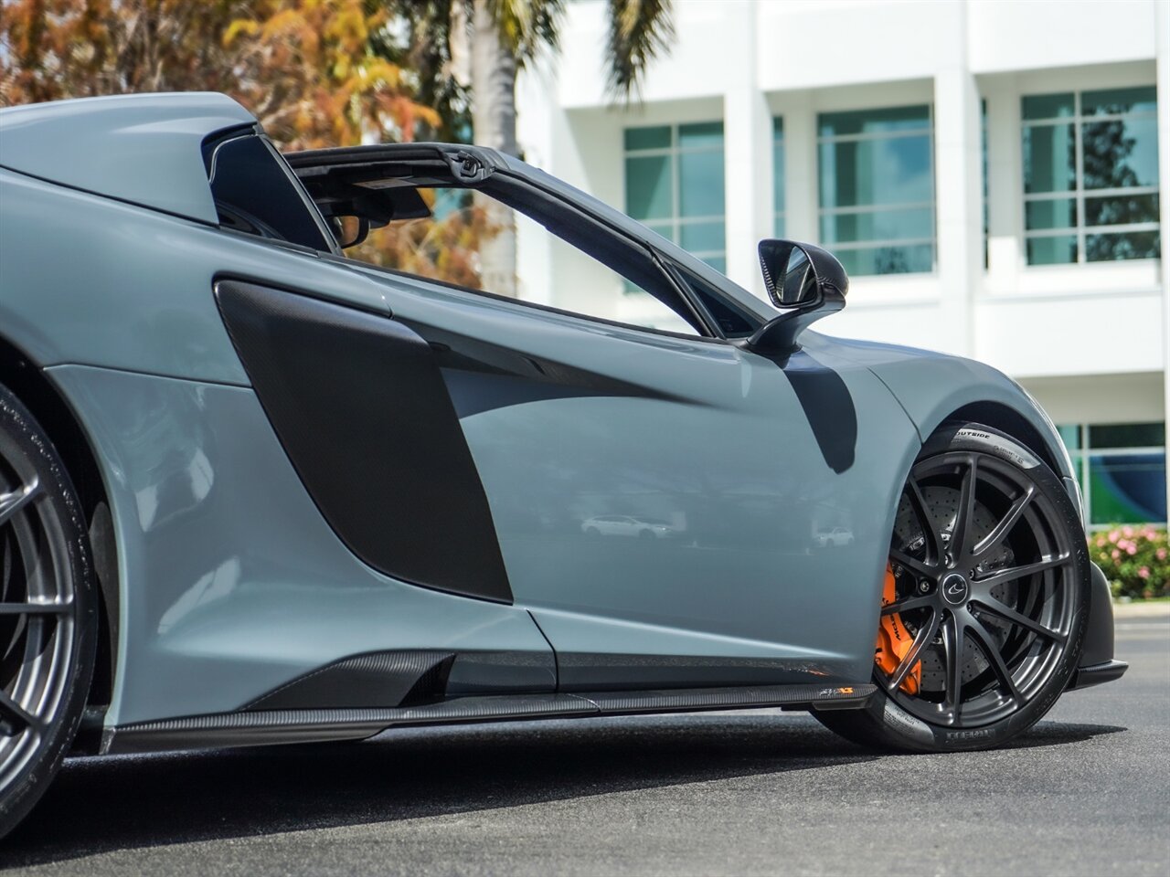 2016 McLaren 675LT Spider   - Photo 38 - Bonita Springs, FL 34134