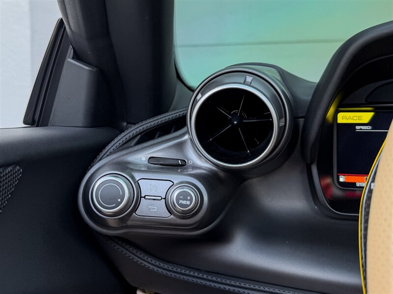 2022 Ferrari F8 Spider - Photo 20 - Bonita Springs, FL 34134