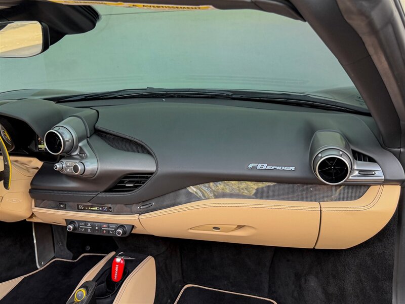 2022 Ferrari F8 Spider - Photo 32 - Bonita Springs, FL 34134