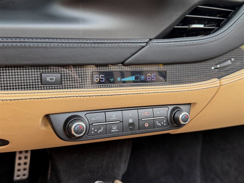 2022 Ferrari F8 Spider - Photo 17 - Bonita Springs, FL 34134