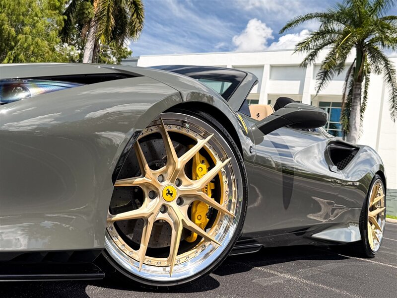 2022 Ferrari F8 Spider - Photo 11 - Bonita Springs, FL 34134