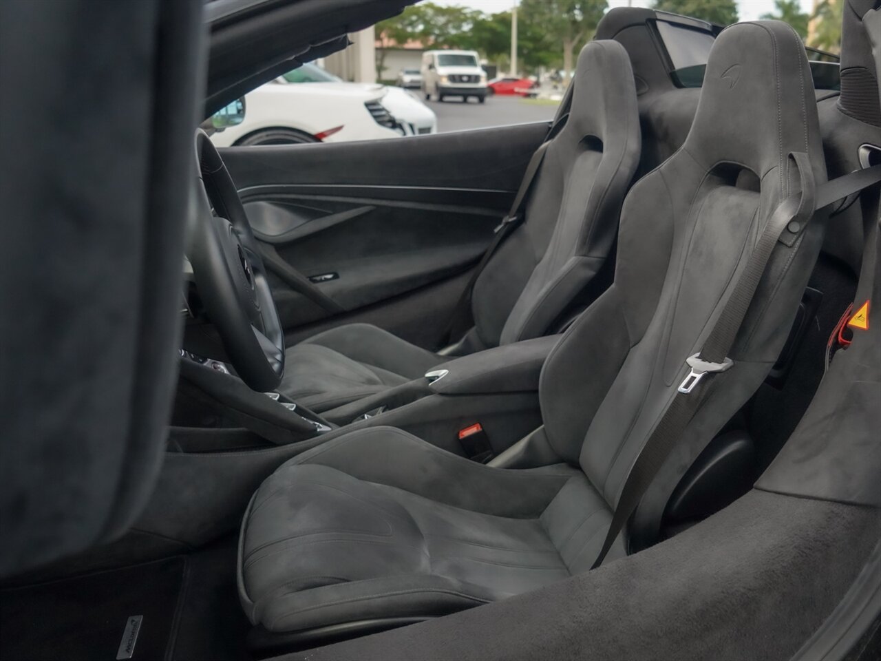 2020 McLaren 720S Spider   - Photo 16 - Bonita Springs, FL 34134