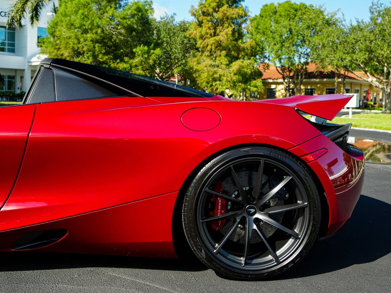 2022 McLaren 720S Spider Performance   - Photo 38 - Bonita Springs, FL 34134