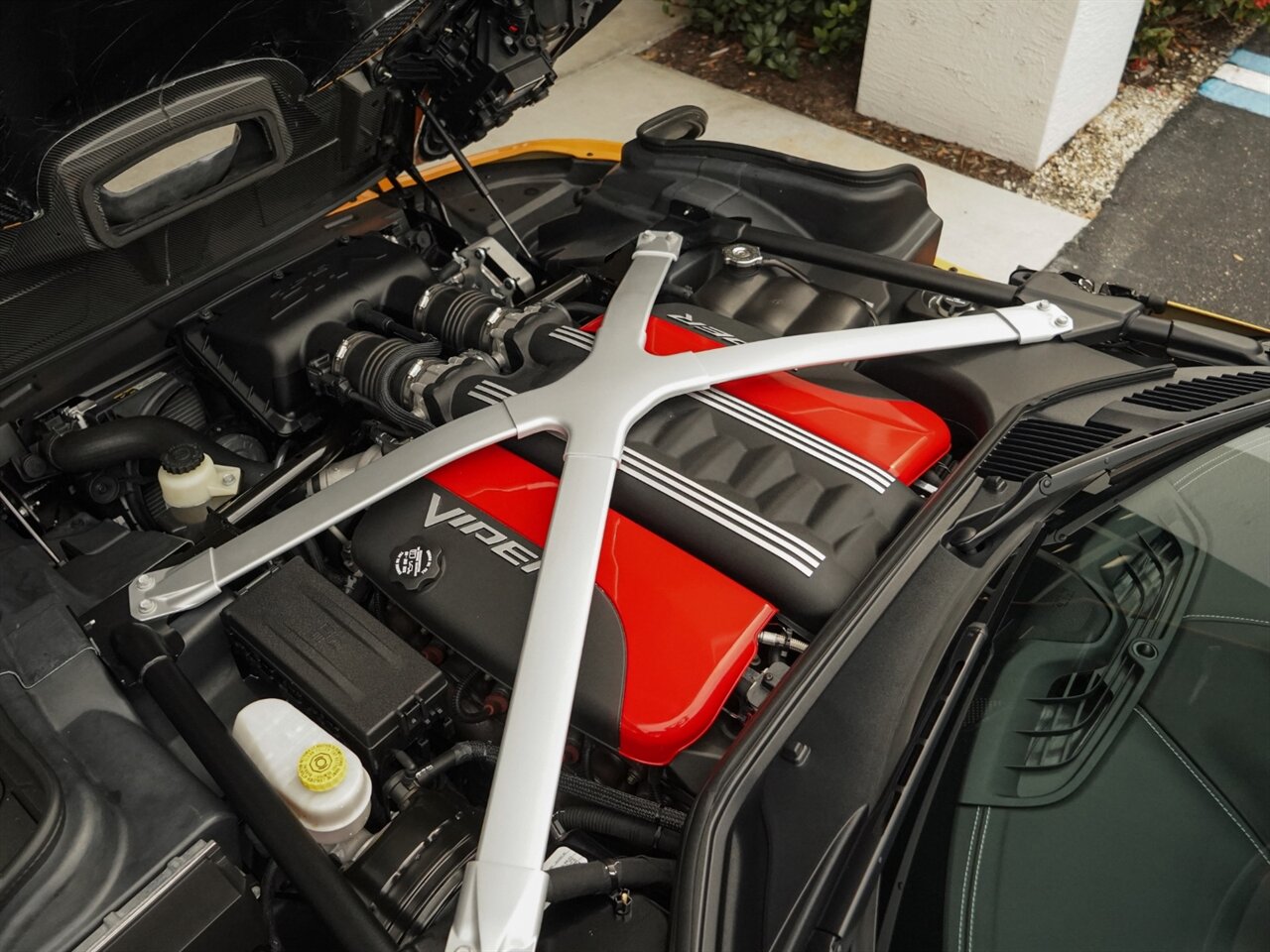 2016 Dodge Viper ACR   - Photo 35 - Bonita Springs, FL 34134