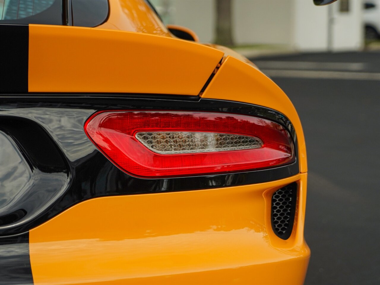 2016 Dodge Viper ACR   - Photo 57 - Bonita Springs, FL 34134