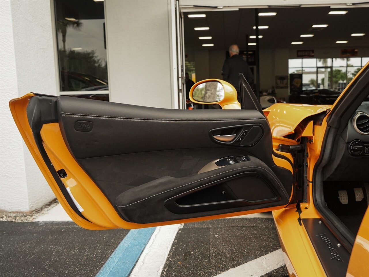 2016 Dodge Viper ACR   - Photo 25 - Bonita Springs, FL 34134