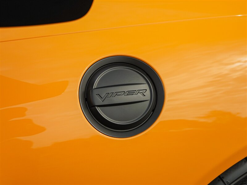 2016 Dodge Viper ACR - Photo 64 - Bonita Springs, FL 34134