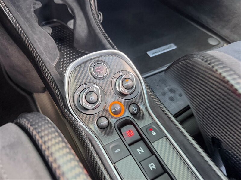 2019 McLaren 600LT - Photo 21 - Bonita Springs, FL 34134