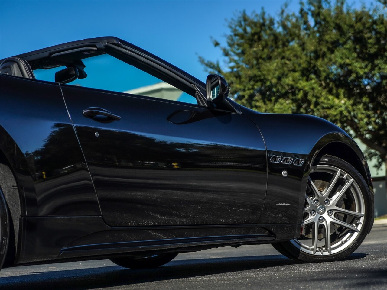 2015 Maserati GranTurismo Sport   - Photo 37 - Bonita Springs, FL 34134