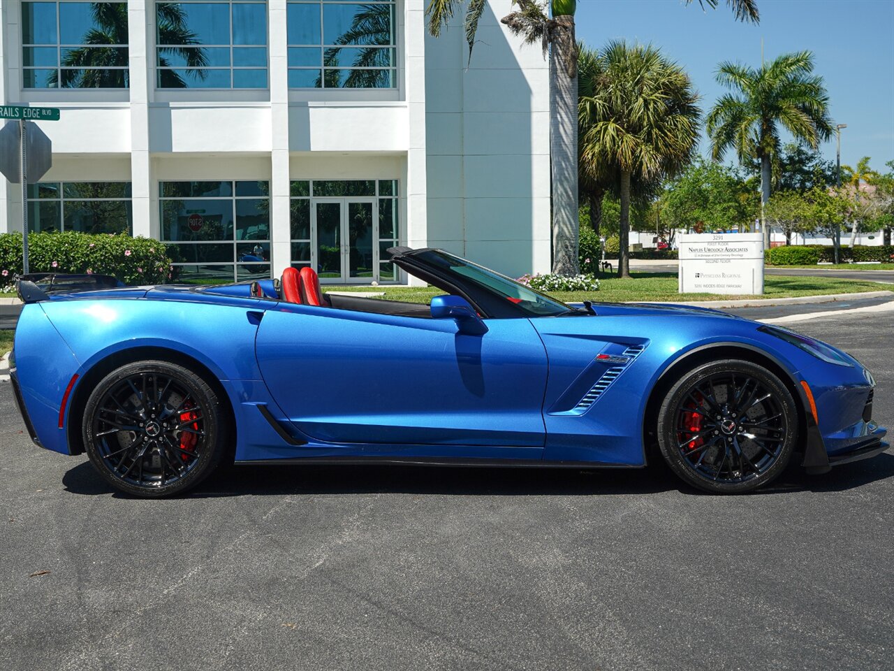 2015 Chevrolet Corvette Z06   - Photo 8 - Bonita Springs, FL 34134