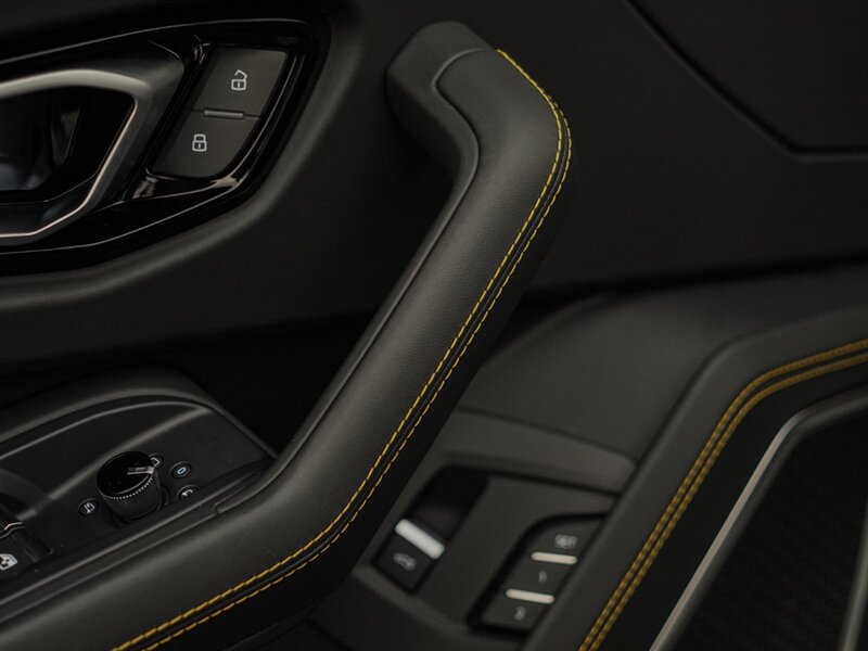 2022 Lamborghini Urus - Photo 28 - Bonita Springs, FL 34134