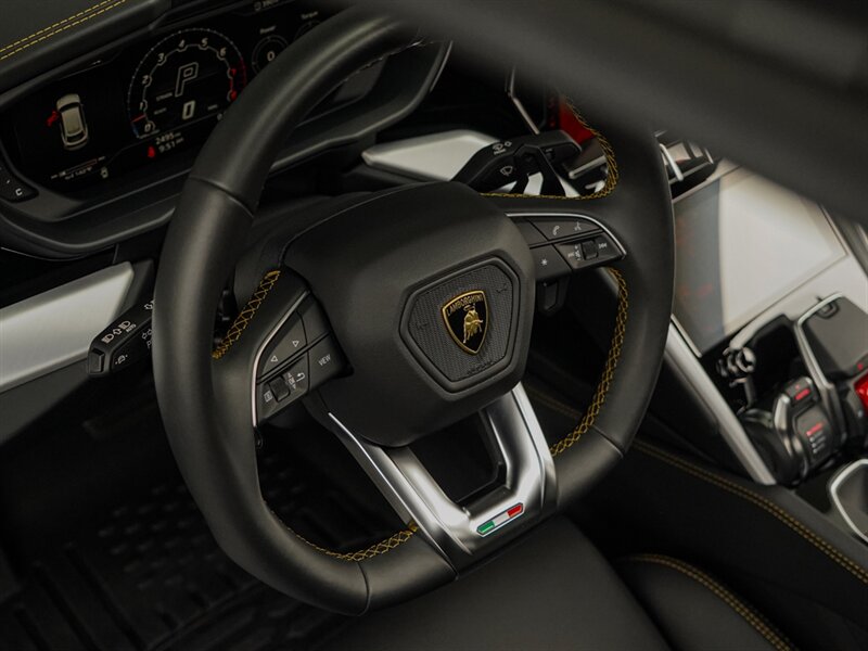 2022 Lamborghini Urus - Photo 34 - Bonita Springs, FL 34134