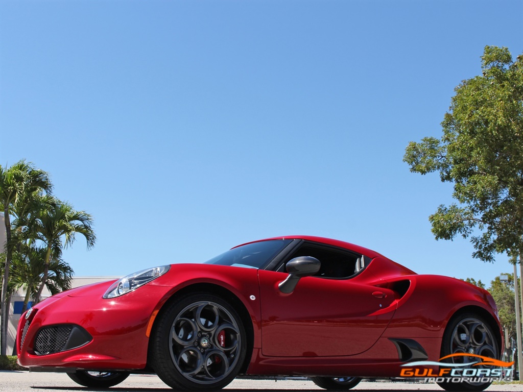 2015 Alfa Romeo 4C   - Photo 43 - Bonita Springs, FL 34134