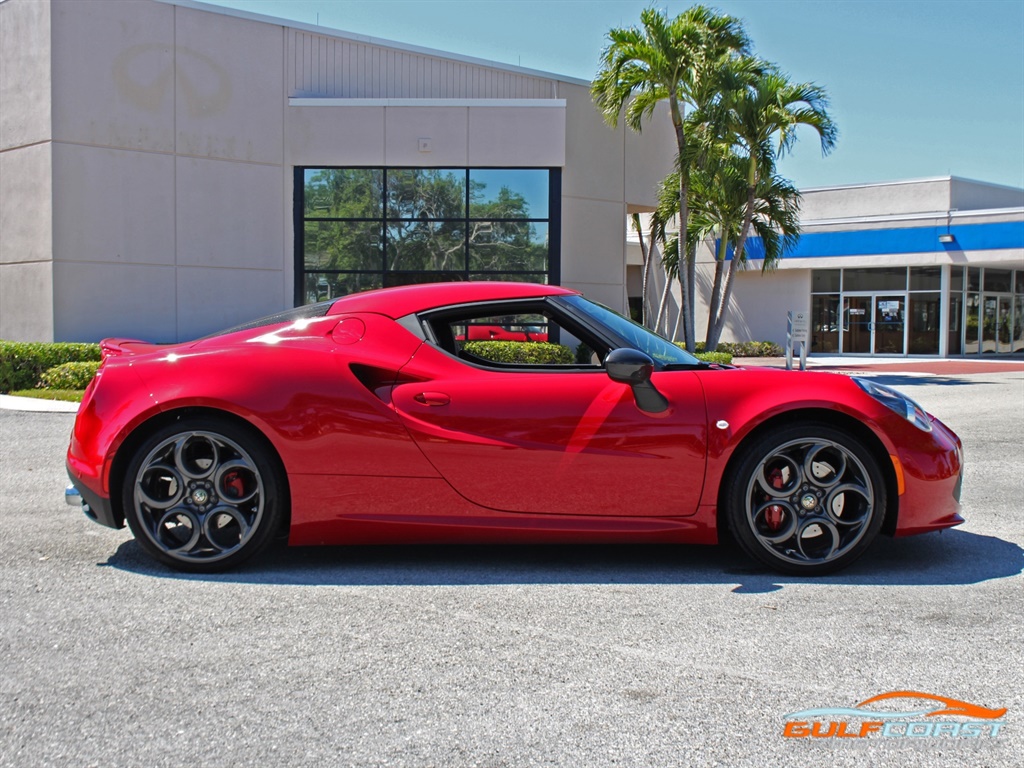 2015 Alfa Romeo 4C   - Photo 38 - Bonita Springs, FL 34134