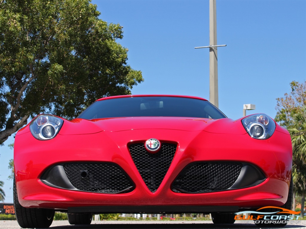 2015 Alfa Romeo 4C   - Photo 40 - Bonita Springs, FL 34134