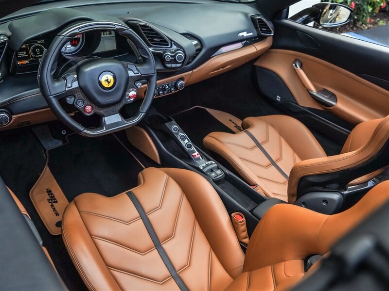 2017 Ferrari 488 Spider   - Photo 2 - Bonita Springs, FL 34134