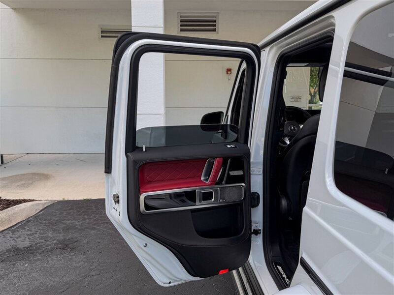 2021 Mercedes-Benz AMG G 63   - Photo 28 - Bonita Springs, FL 34134