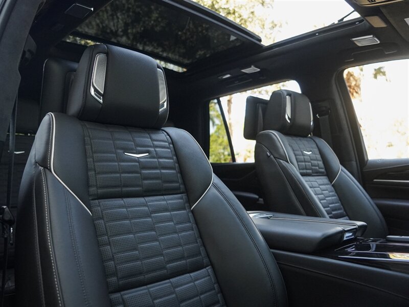 2023 Cadillac Escalade-V   - Photo 37 - Bonita Springs, FL 34134